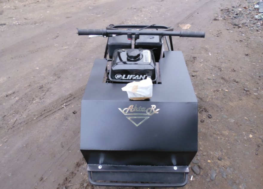 Мотобуксировщик AhtaR Зима 15 л/с с вариатором в Липецке