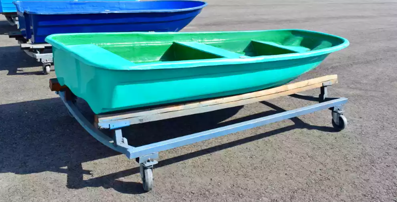 Стеклопластиковая лодка Старт (тримаран) в Липецке