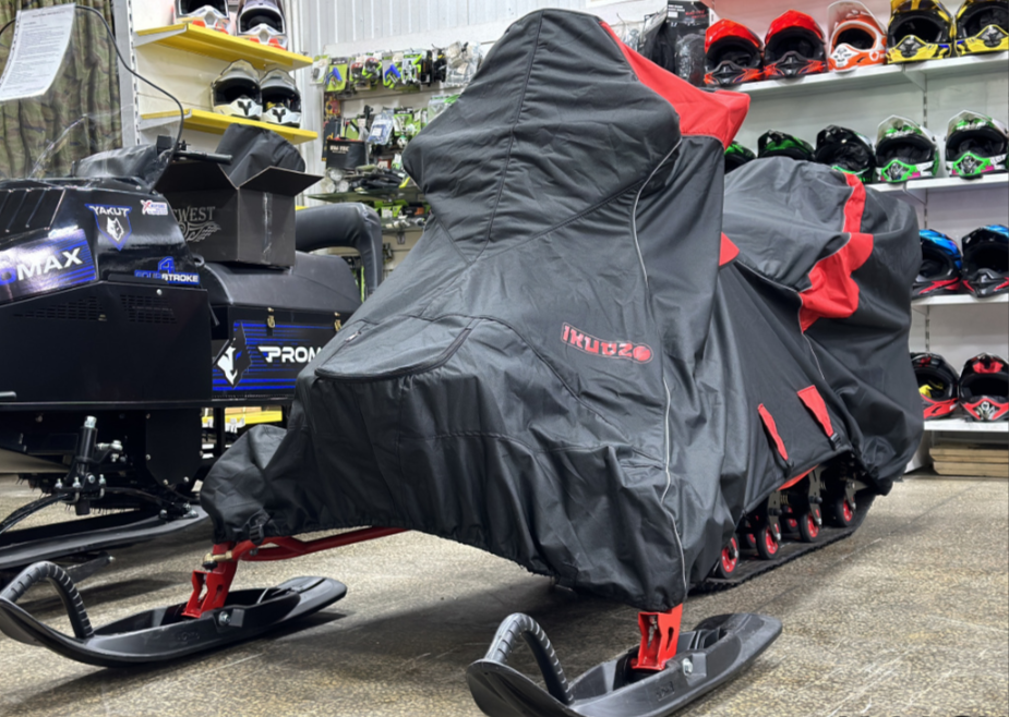 Чехол транспорт. снегохода IKUDZO HUNTER черно-красный Оксфорд ПРЕМИУМ качества с лого IKUDZO в Липецке