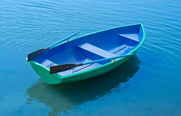 Стеклопластиковая лодка Дельфин в Липецке