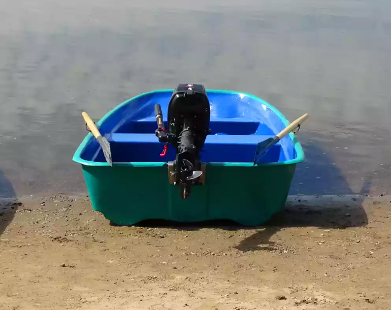 Стеклопластиковая лодка Старт (тримаран) в Липецке