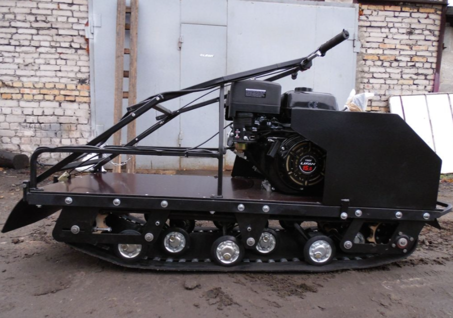 Мотобуксировщик AhtaR Зима 15 л/с с вариатором в Липецке