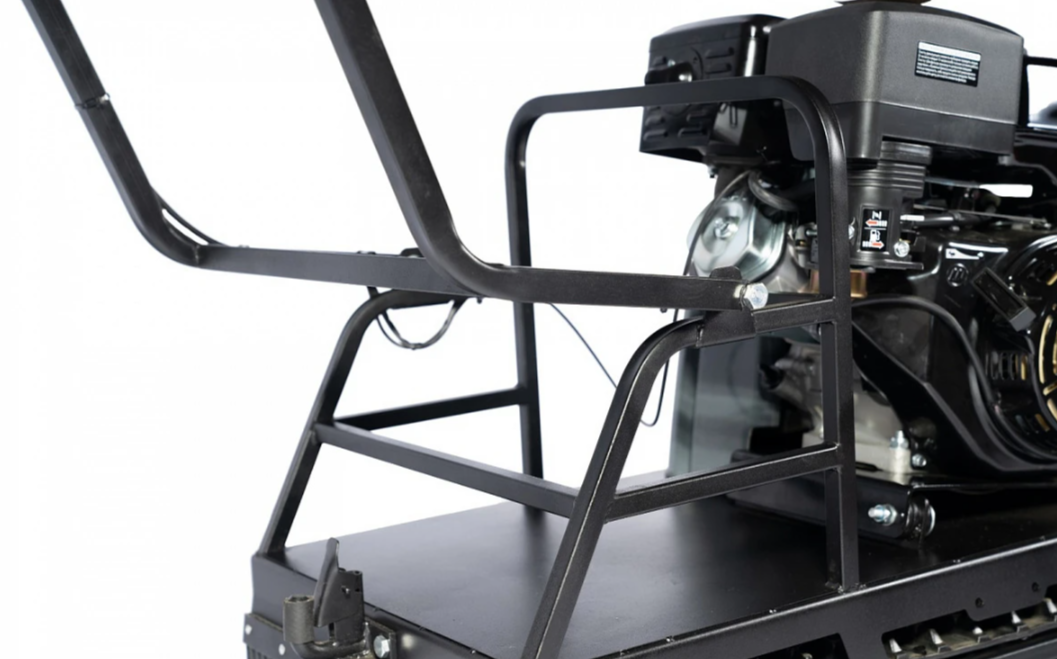 Мотобуксировщик БУРЛАК-M2 LFS 15 л.с.(передний привод, склизы) в Липецке