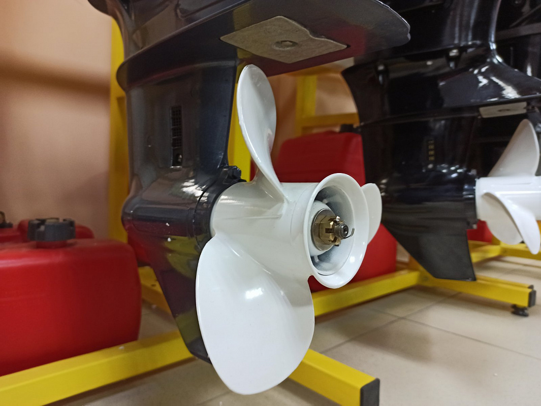 Лодочный мотор BREEZE F9,9S (4х тактный) в Липецке