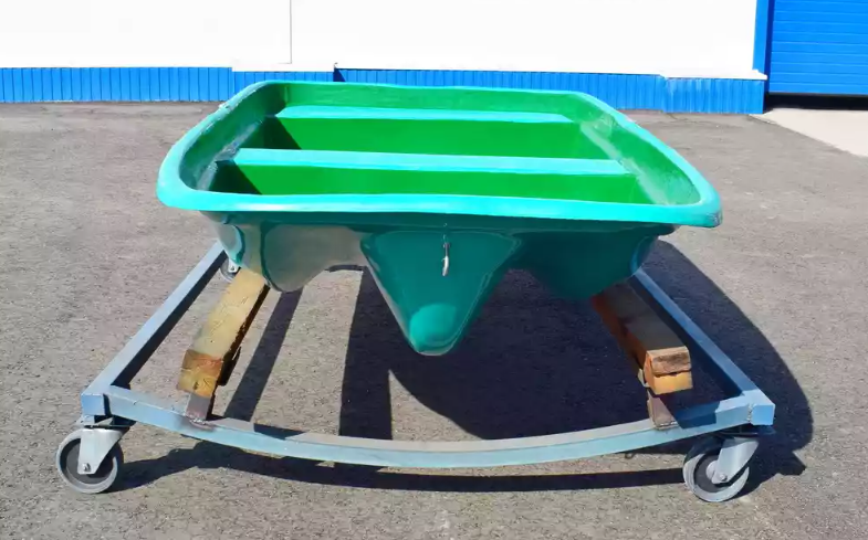 Стеклопластиковая лодка Старт (тримаран) в Липецке