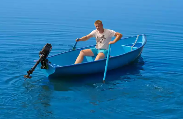 Стеклопластиковая лодка Омуль в Липецке