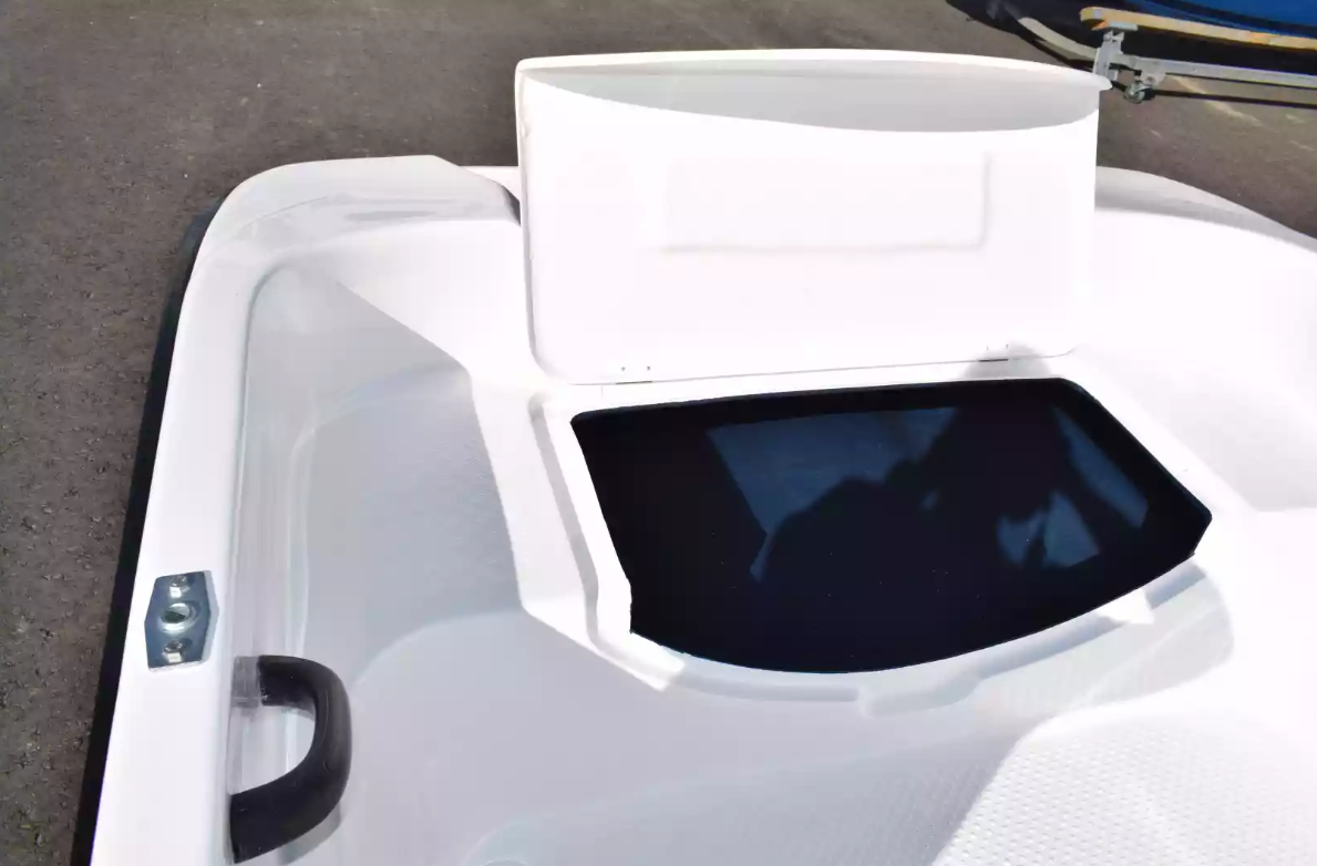 Стеклопластиковая лодка Пингвин (тримаран) в Липецке