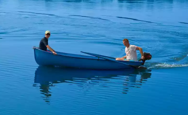 Стеклопластиковая лодка Омуль в Липецке