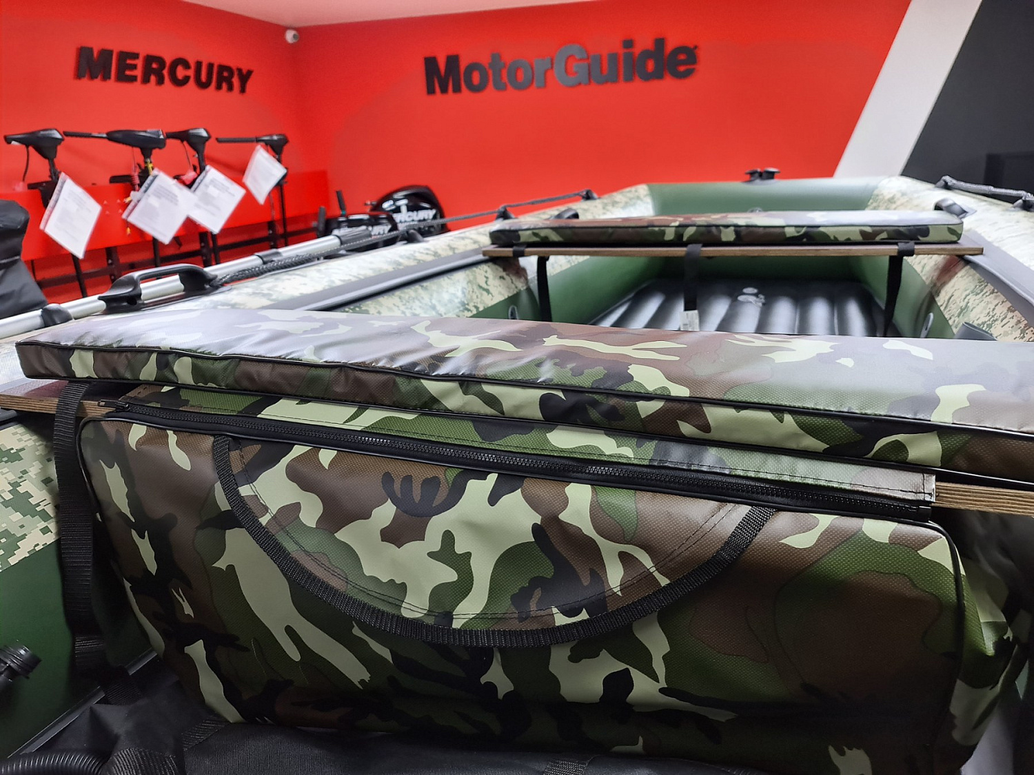 КОМПЛЕКТ МЯГКИХ НАКЛАДОК С СУМКОЙ ДЛЯ ЛОДОК 105Х20 КАМУФЛЯЖ в Липецке