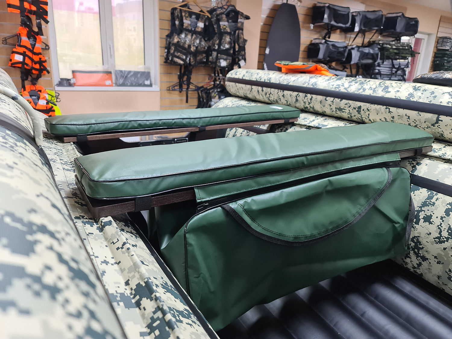 КОМПЛЕКТ МЯГКИХ НАКЛАДОК С СУМКОЙ ДЛЯ ЛОДОК 110Х20 ЗЕЛЕНЫЙ в Липецке